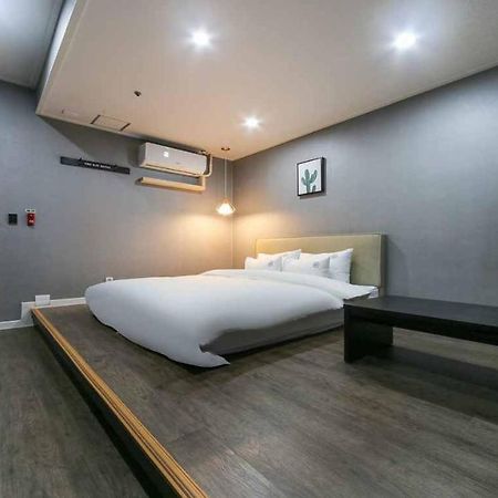 The Way Hotel Changwon Εξωτερικό φωτογραφία