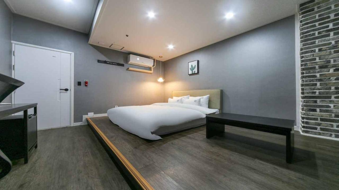 The Way Hotel Changwon Εξωτερικό φωτογραφία
